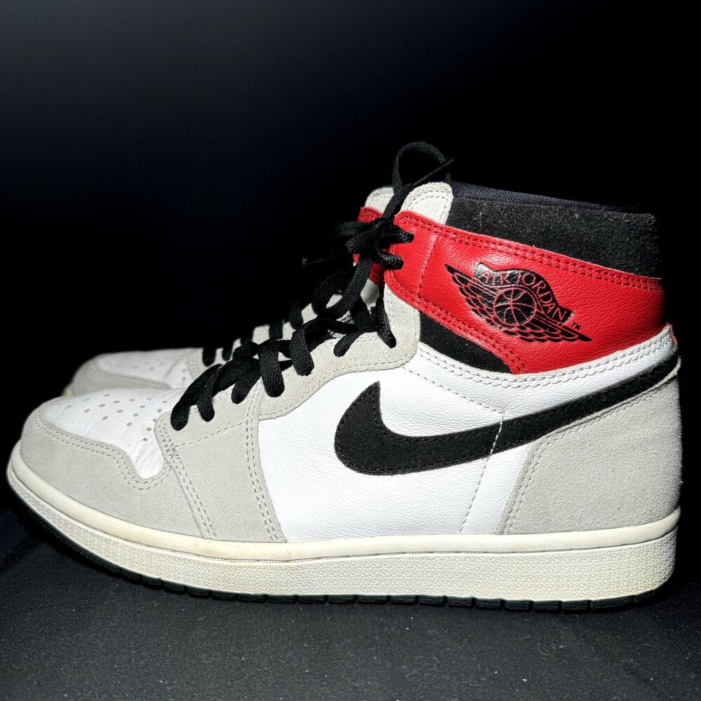 Nike Air Jordan 1 Retro High OG Smoke Grey - Size 9.5 - Men's Trending Shoes